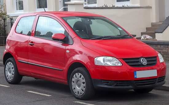 800px-2008_Volkswagen_Urban_Fox_75_1.4_Front-1